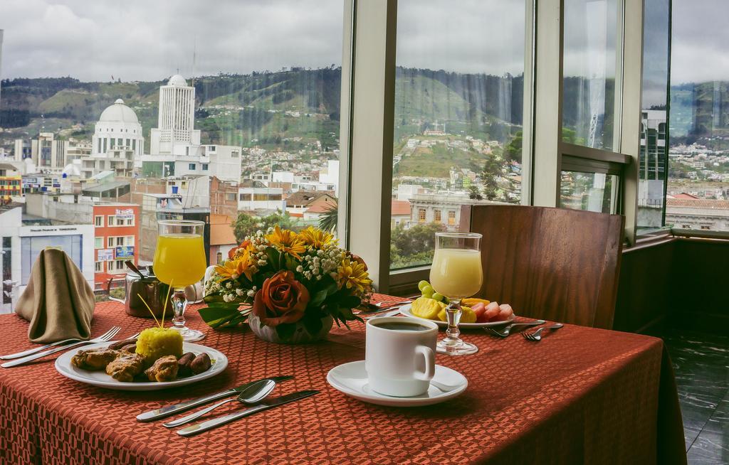 Hotel Emperador Амбато Екстериор снимка